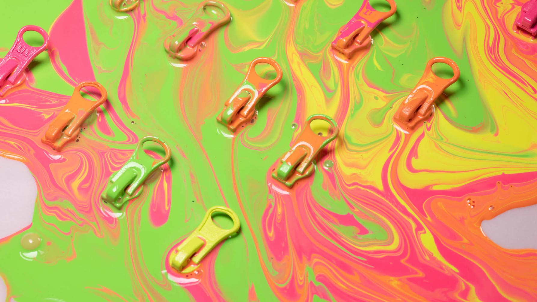 Rengarenk Boyanan Elcikler